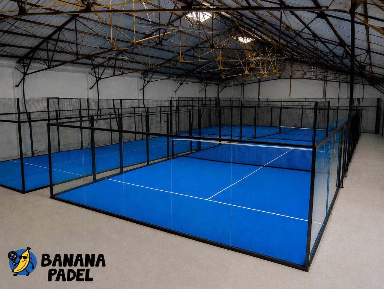 Banana Padel Crest
