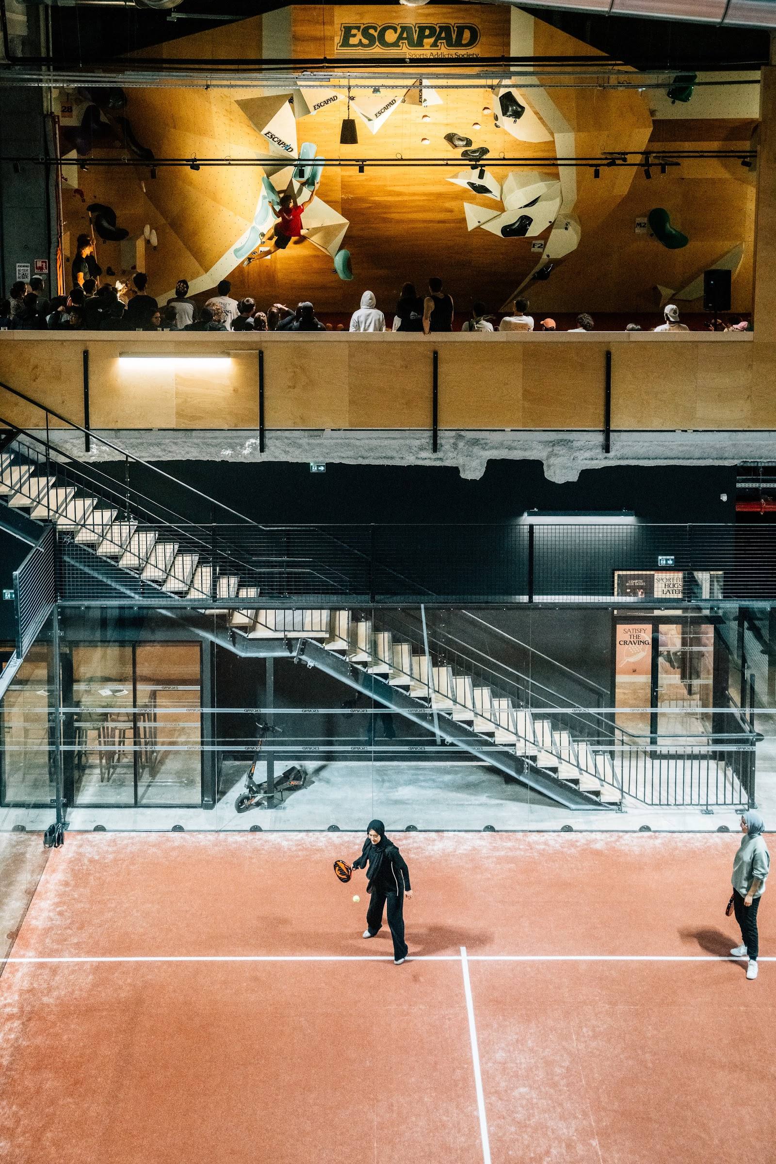 ESCAPAD - Centre d’escalade, restaurant et padel à Lille