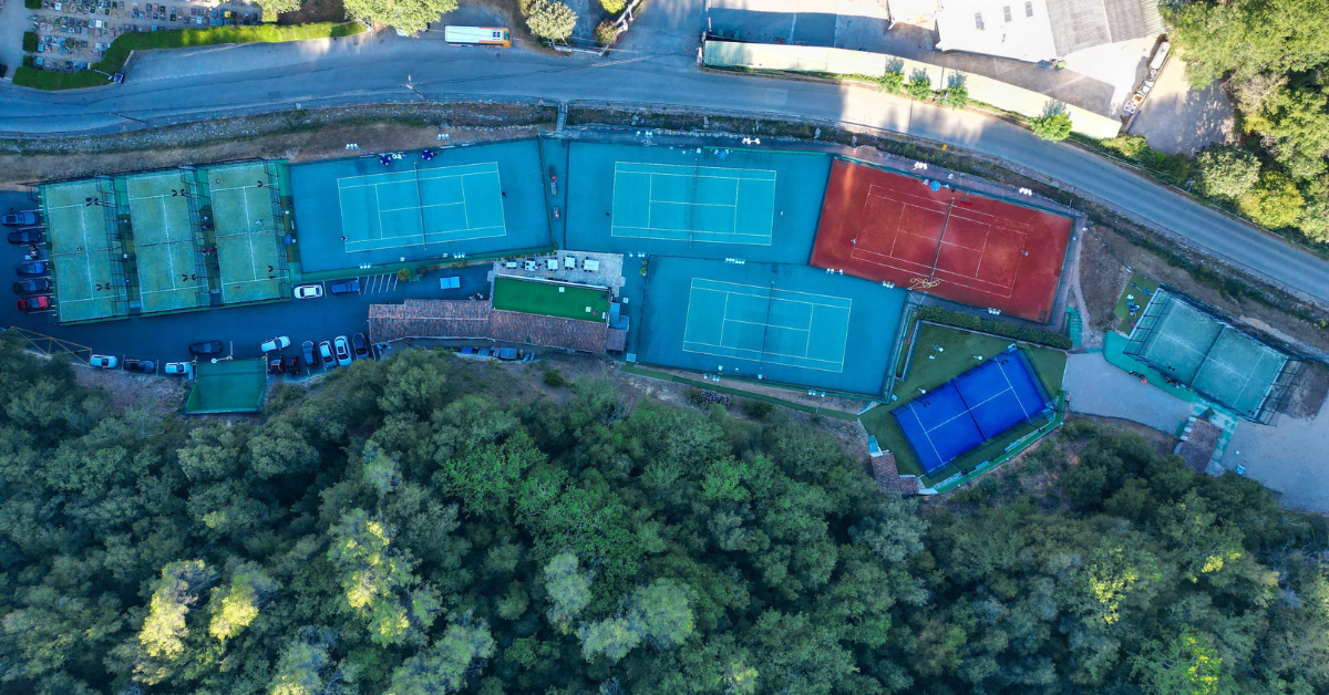 Tennis Club Les Acacias | Tennis & Padel & Calcetto & Piscine & Snack
