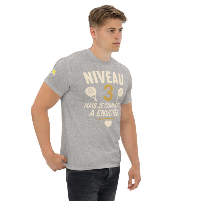 T-shirt Padel – Niveau 3 : Mais je Commence à Envoyer ! – Image 14