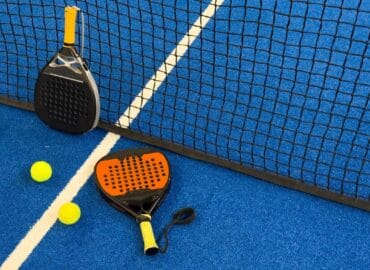 Padel Peeps : Un engagement sportif pour les communautés défavorisées – illustration