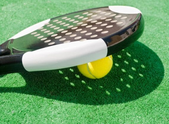 Controverse sur les frais d'inscription aux tournois FIP de padel – illustration