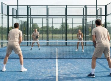 Padel indoor ou outdoor : que choisir ?