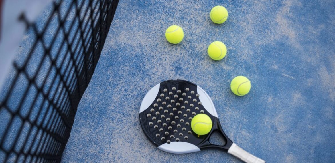 Marseille accueille les stars du padel pour le FIP Platinum 2026 – illustration