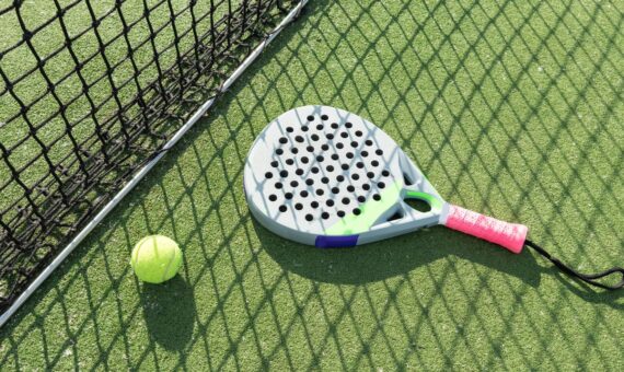 Le Family Day de Padel : Une Journée de Solidarité Familiale – illustration